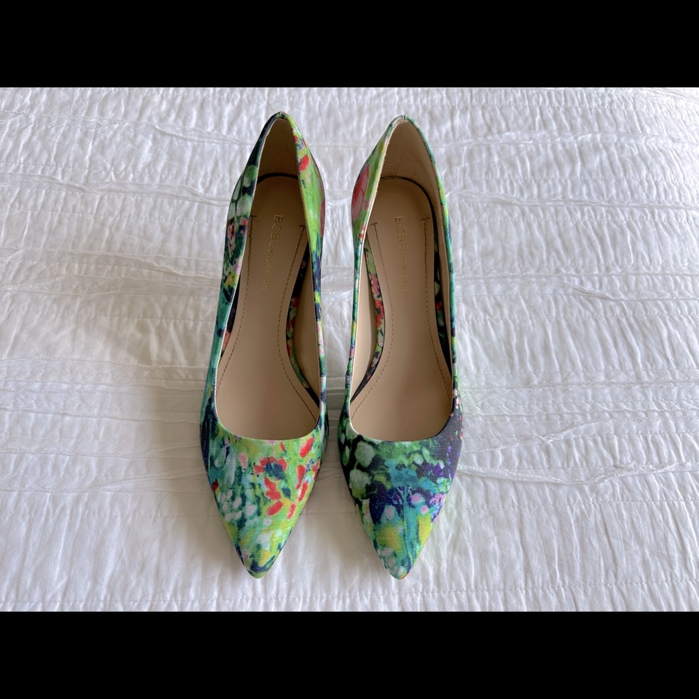 BCBG pumps, size 8